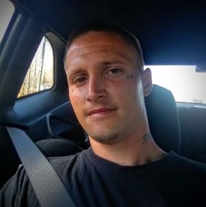 Meet your Posher, Adam